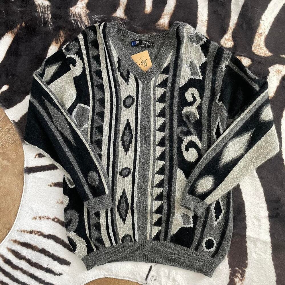 Grey black vintage 90s sweater